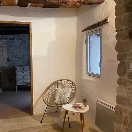 Bed & Breakfast In Medieval 3*