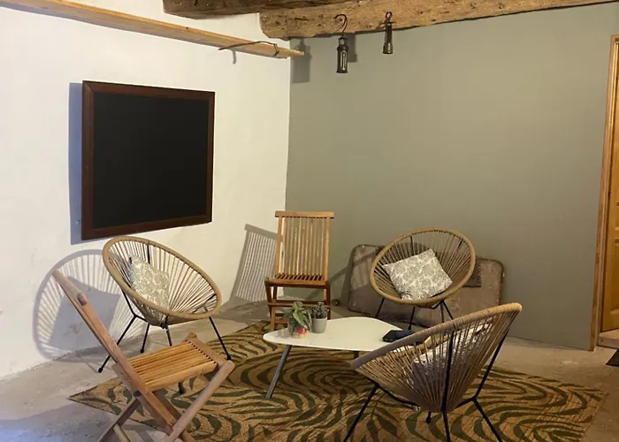 In Medieval Bed & Breakfast Cereste